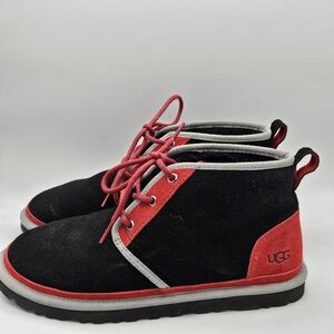 Ugg Neumel Sherpa Lined Leather Chukka Size 9